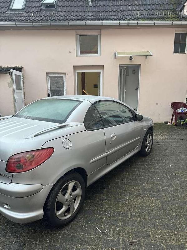 Gebraucht Peugeot 206 CC Filou 109 PS (80 kW) 2004 Cabrio