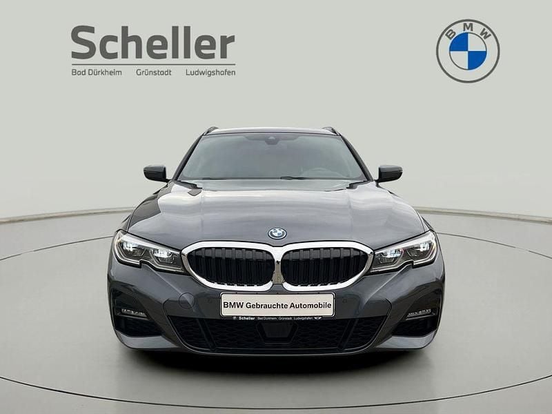 Gebraucht BMW 330e M Sport 252 PS (185 kW) 2021 Grau Limousine