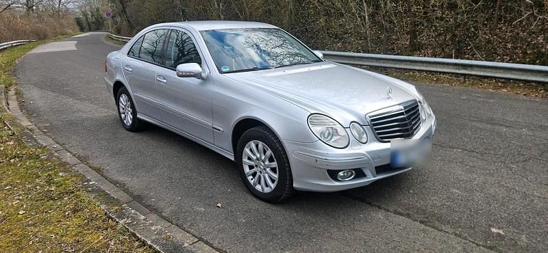 Gebraucht Mercedes E320 224 PS (164 kW) 2006 Silber Limousine