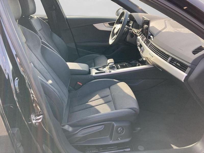 Gebraucht Audi A4 S-Line 204 PS (150 kW) 2025 Schwarz Kombi