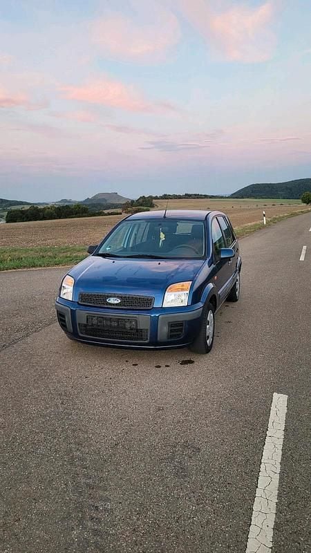 Gebraucht Ford Fusion 82 PS (60 kW) 2008 Blau Kleinwagen