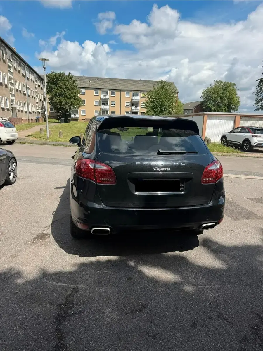 Gebraucht Porsche Cayenne 245 PS (180 kW) 2012 Schwarz SUV