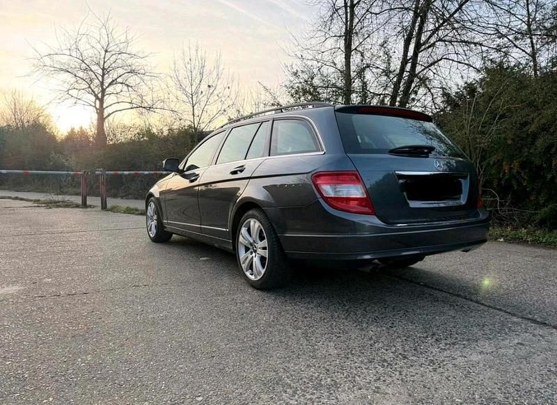 Gebraucht Mercedes C180 156 PS (114 kW) 2008 Grau Kombi