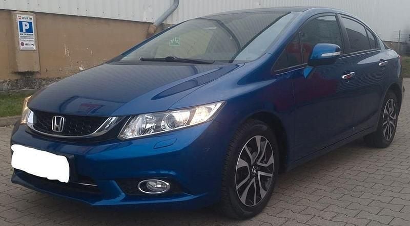Blau Gebraucht 2015 Honda Civic Executive Limousine | 9.500 € (Superpreis) - Bild 1/4
