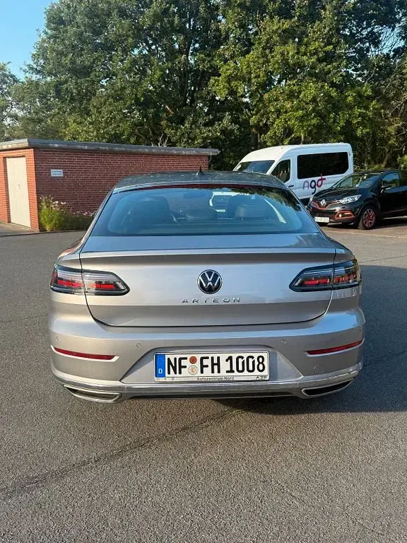 Gebraucht VW Arteon Elegance 190 PS (139 kW) 2023 Silber Limousine