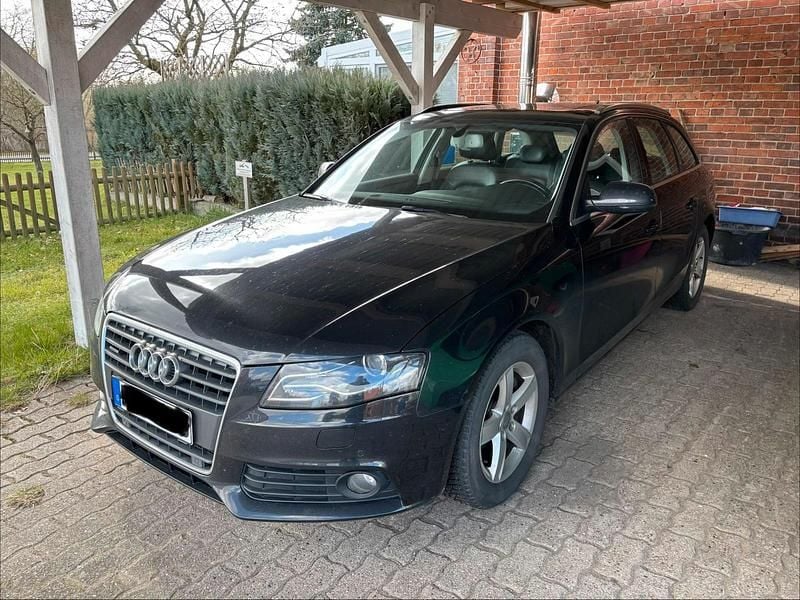 Gebraucht Audi A4 170 PS (125 kW) 2011 Schwarz Kombi