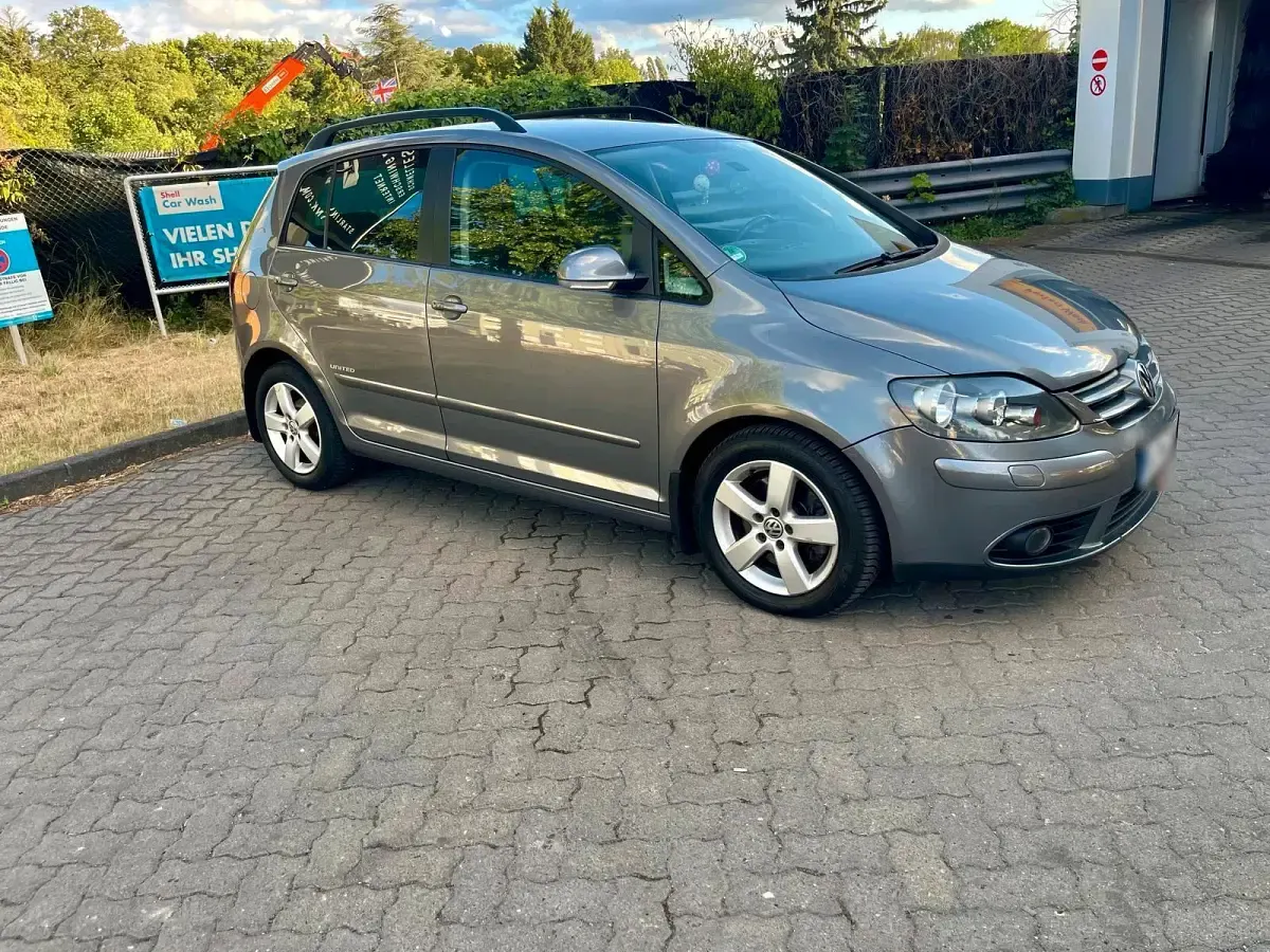 Gebraucht VW Golf Plus Cross 160 PS (117 kW) 2008 Grau Limousine