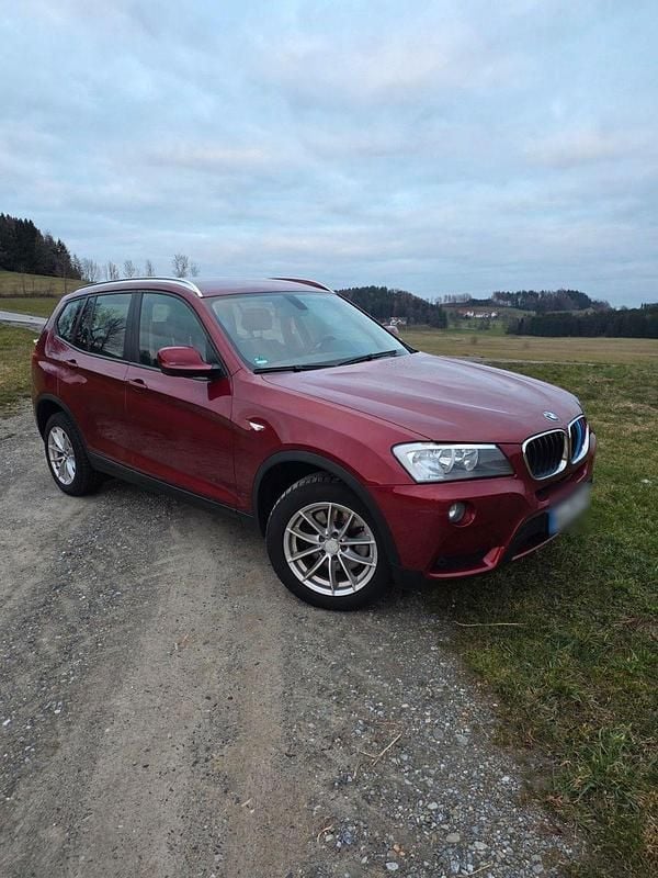 Gebraucht BMW X3 184 PS (135 kW) 2013 Rot SUV