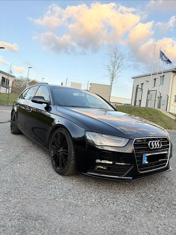 Gebraucht Audi A4 S-Line 177 PS (130 kW) 2014 Schwarz Kombi