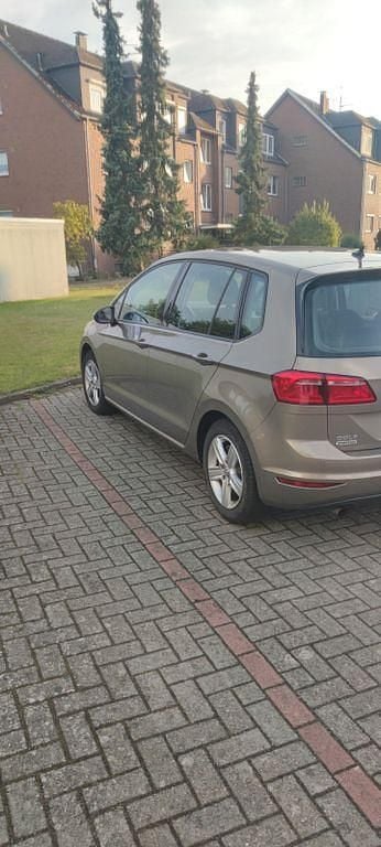 Beige Gebraucht 2014 VW Golf Sportsvan Comfortline Van / Kleinbus | 6.800 € (Guter Preis) - Bild 1/4