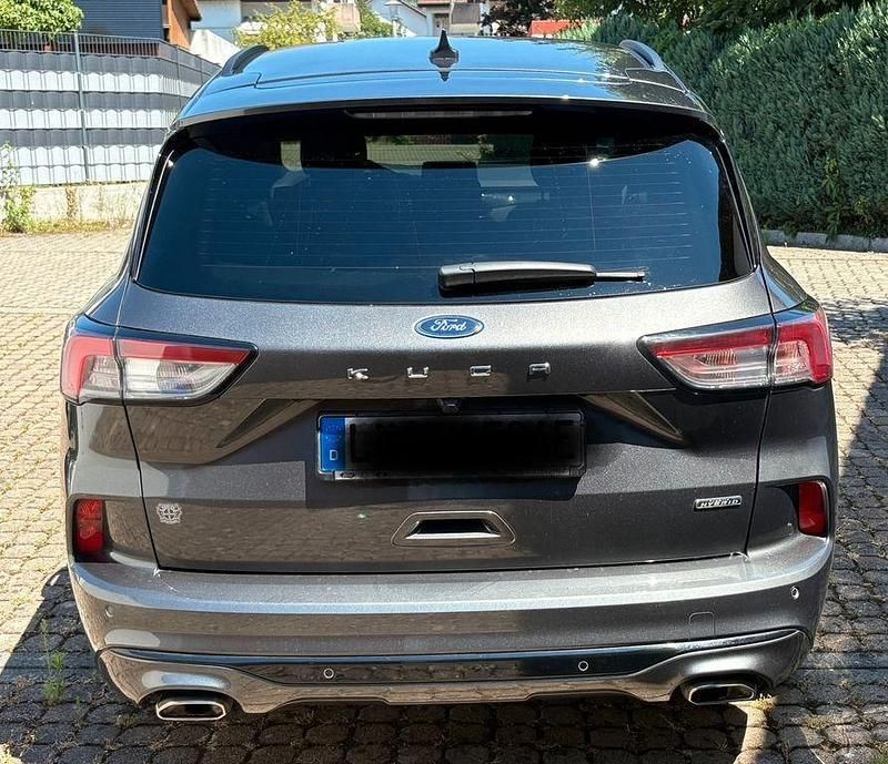 Grau Gebraucht 2022 Ford Kuga ST-Line SUV | 26.250 € (Fairer Preis) - Bild 1/4