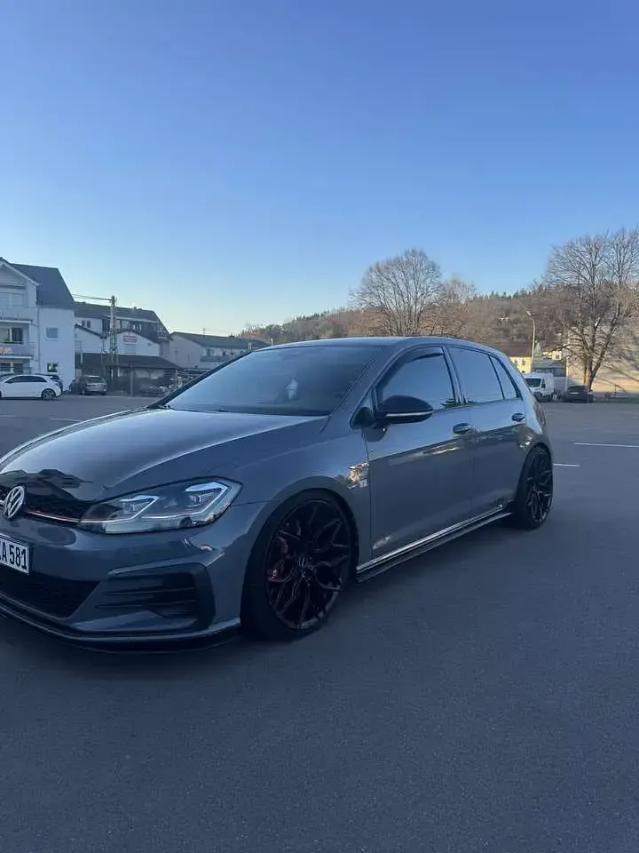 Gebraucht VW Golf VII GTI 410 PS (301 kW) 2019 Grau Limousine