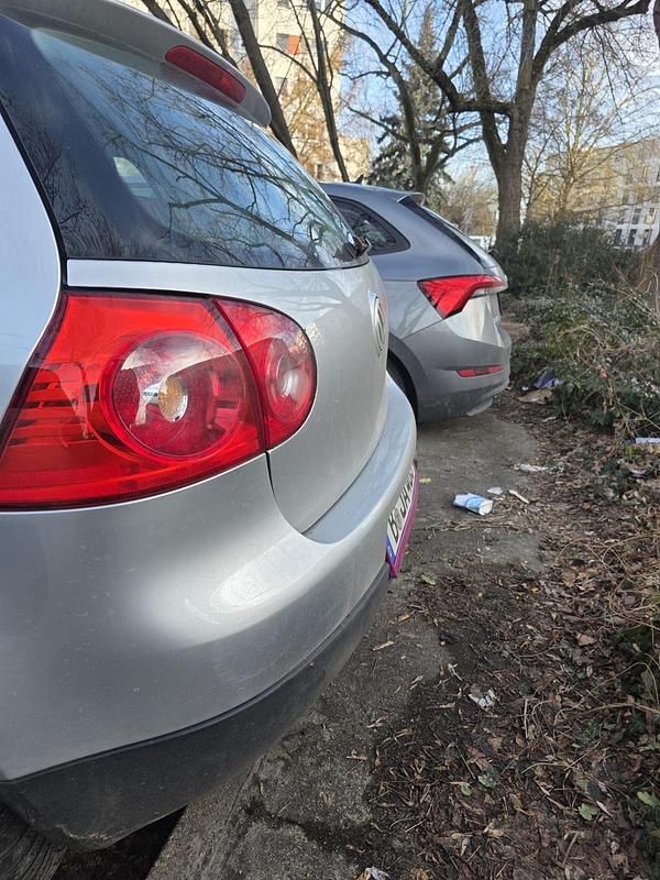 Gebraucht VW Golf V 90 PS (66 kW) 2005 Silber Kleinwagen