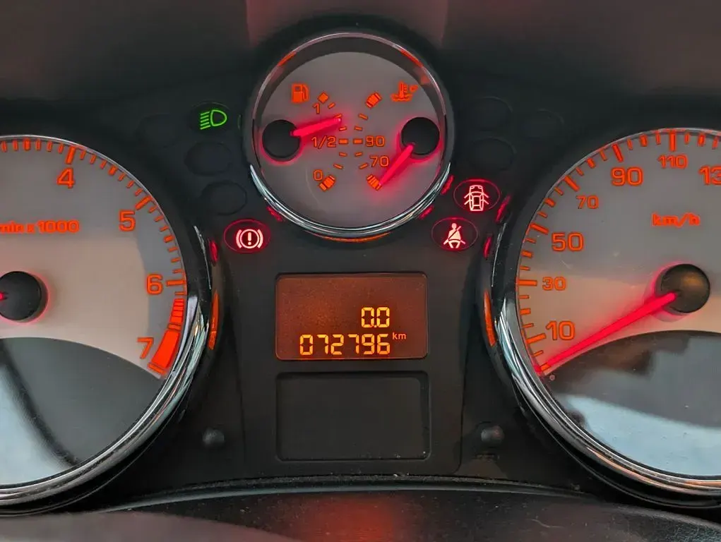 Gebraucht Peugeot 207 95 PS (69 kW) 2012 Schwarz Limousine
