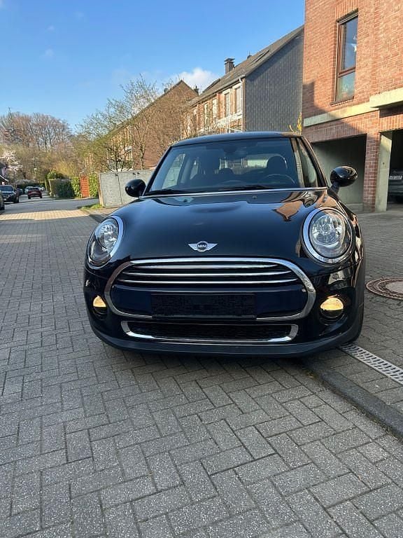 Gebraucht Mini Cooper 136 PS (100 kW) 2016 Schwarz Kleinwagen