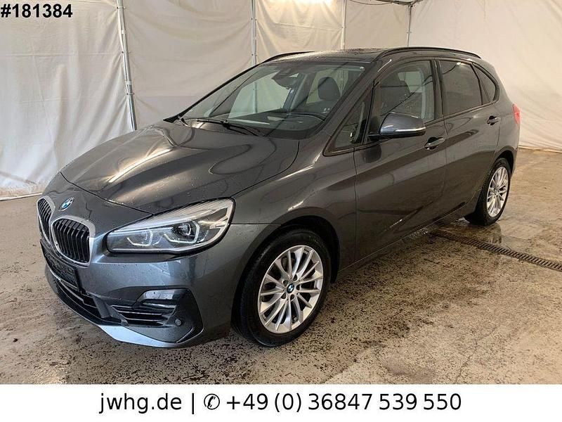 Grau Gebraucht 2020 BMW 218 Sport Line Van / Kleinbus | 18.490 € (Guter Preis) - Bild 1/4