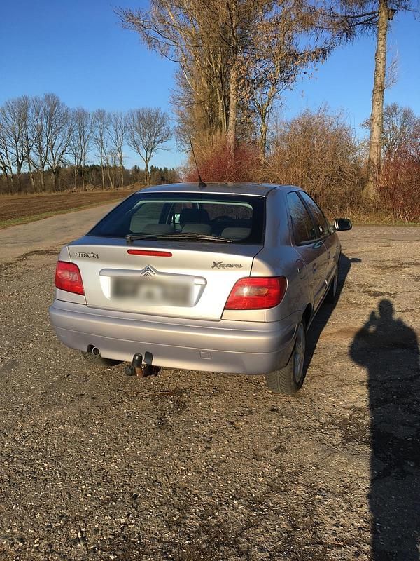 Gebraucht Citroën Xsara 109 PS (80 kW) 2003 Blau Kombi