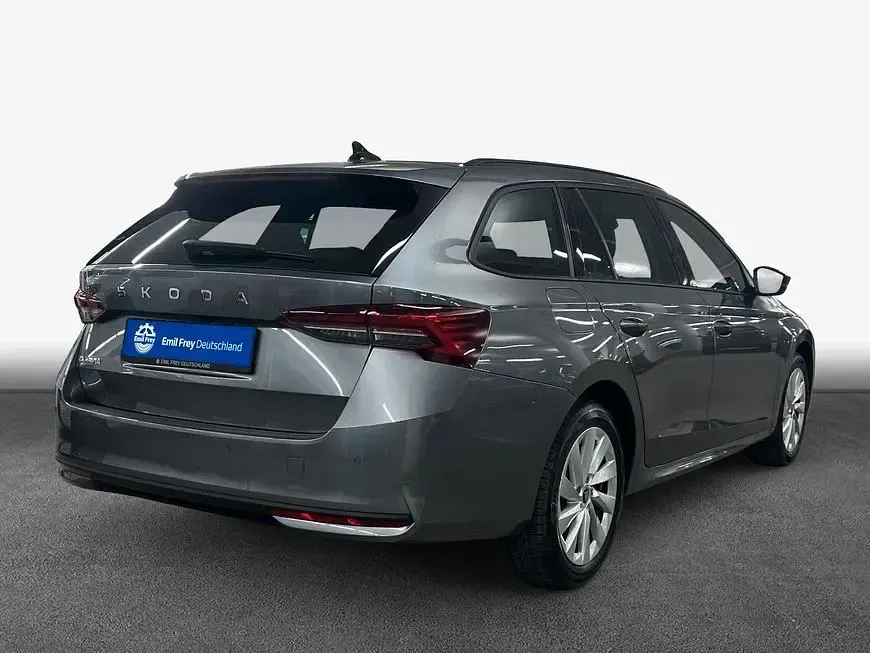 Gebraucht Skoda Octavia Selection 150 PS (110 kW) 2025 Graphitgrau metallic Kombi