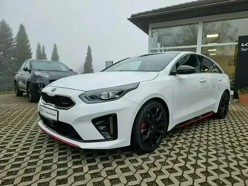 Gebraucht Kia ProCeed GT GT 204 PS (150 kW) 2020 Weiss Kleinwagen