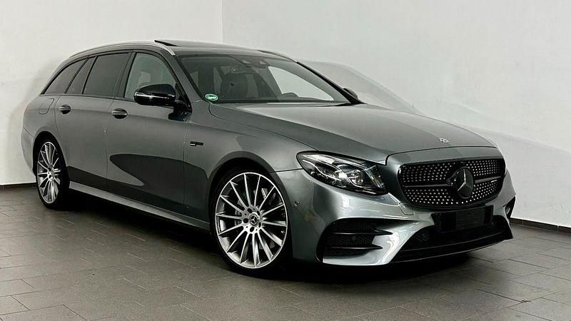 Grau Gebraucht 2018 Mercedes E43 AMG AMG Limousine | 26.999 € (Fairer Preis) - Bild 1/4