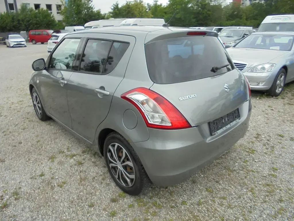 Gebraucht Suzuki Swift Club 94 PS (69 kW) 2011 Grau Kleinwagen