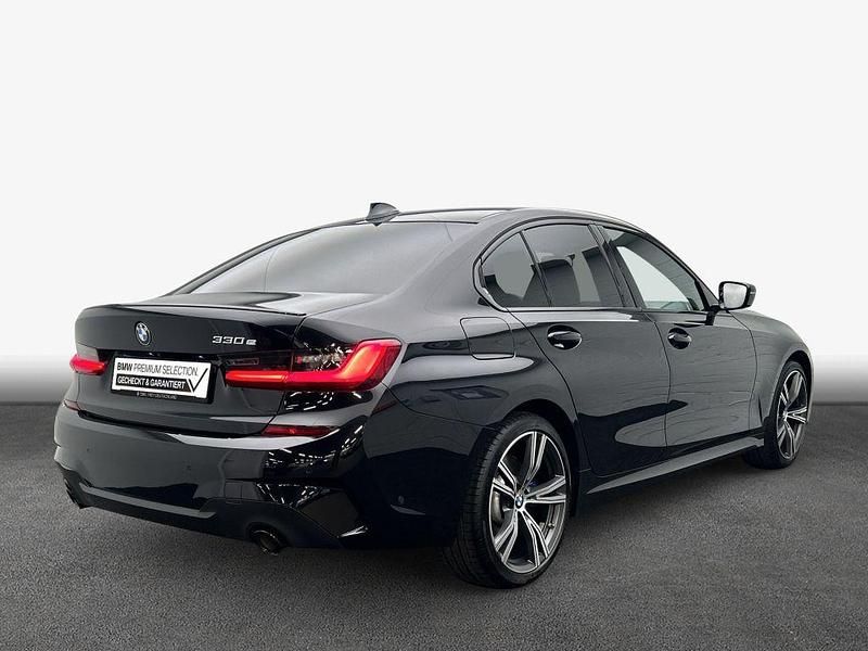 Gebraucht BMW 330e M Sport 184 PS (135 kW) 2021 Schwarz Limousine
