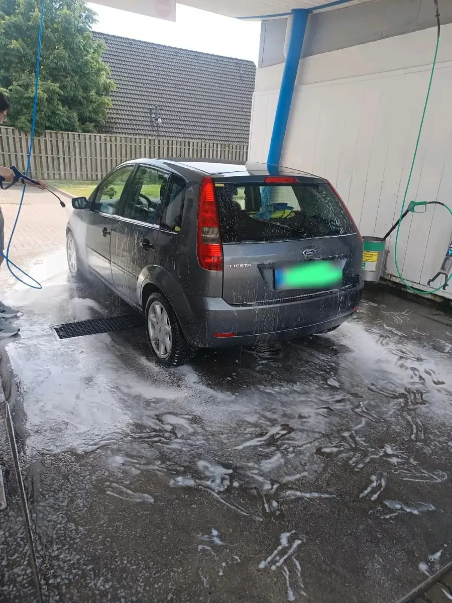 Gebraucht Ford Fiesta 60 PS (44 kW) 2005 Grau Kleinwagen