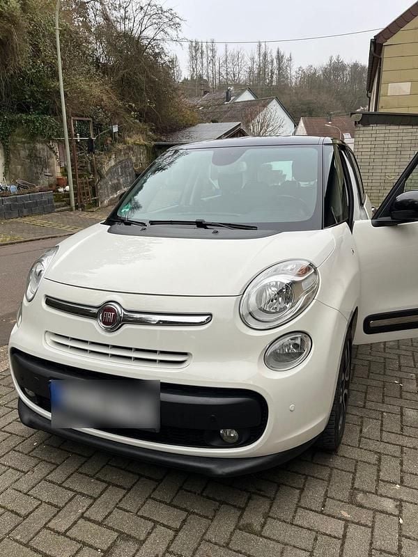 Weiß Gebraucht 2013 Fiat 500L Van / Kleinbus | 6.000 € - Bild 1/4