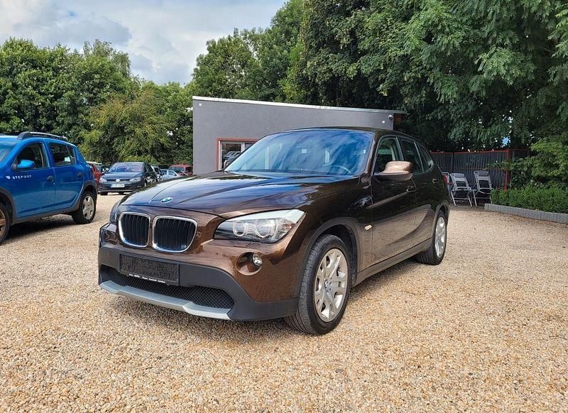 Braun Gebraucht 2010 BMW X1 SUV | 6.480 € (Guter Preis) - Bild 1/4