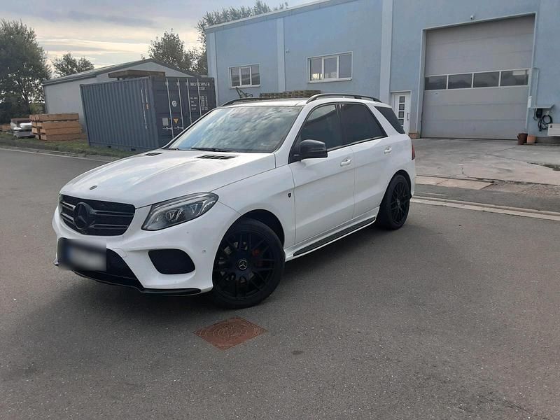 Weiß Gebraucht 2016 Mercedes GLE350 SUV | 26.000 € (Superpreis) - Bild 1/4
