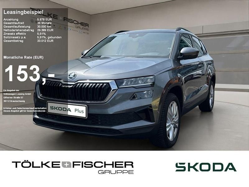 Grau Gebraucht 2024 Skoda Karoq Selection SUV | 29.379 € (Fairer Preis) - Bild 1/4