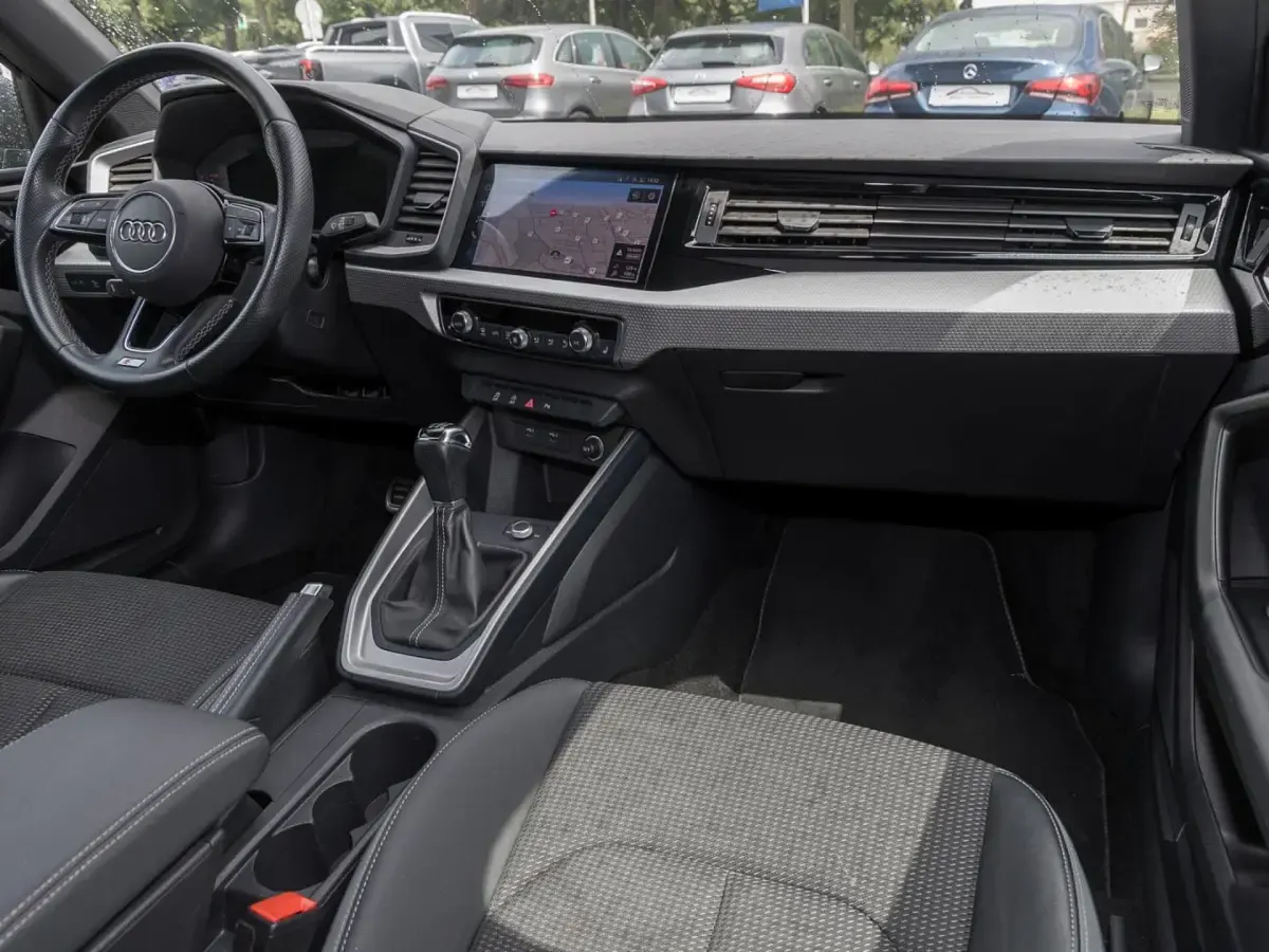 Gebraucht Audi A1 Edition .1 110 PS (80 kW) 2021 Pfeilgrau perleffekt SUV