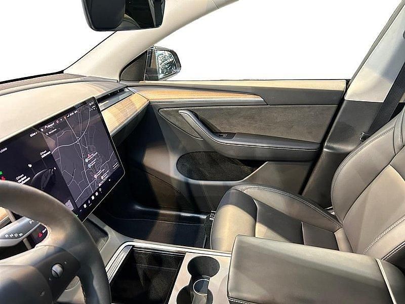 Gebraucht Tesla Model Y Performance 392 kW (534 PS) 2023 Solid black SUV