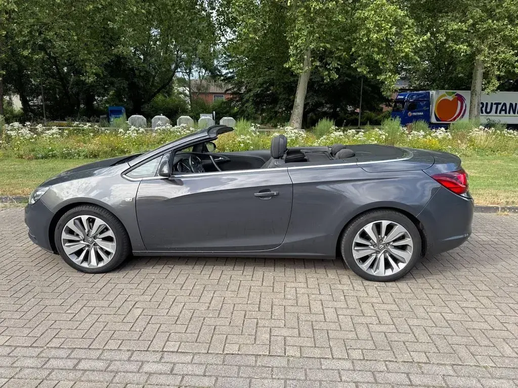 Gebraucht Opel Cascada Edition 120 PS (88 kW) 2013 Cabrio