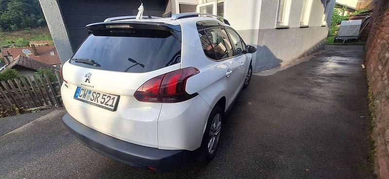 Gebraucht 2017 Peugeot 2008 Style SUV | 8.950 € (Fairer Preis) - Bild 1/4