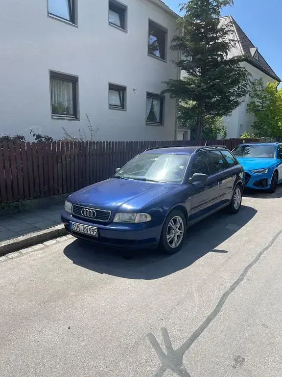 Gebraucht Audi A4 150 PS (110 kW) 1998 Blau Kombi