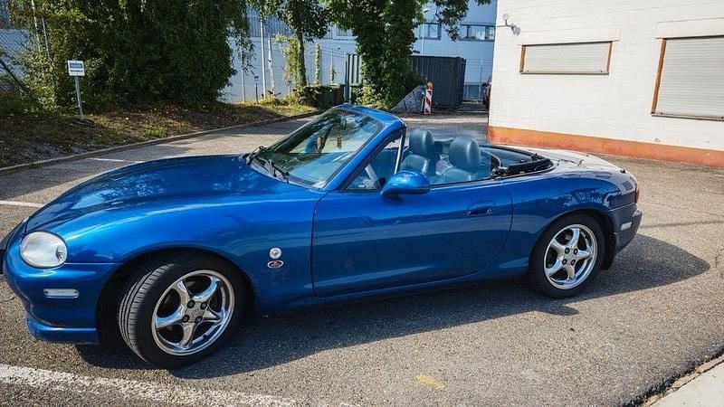 Gebraucht Mazda MX5 140 PS (102 kW) 1999 Blau Cabrio