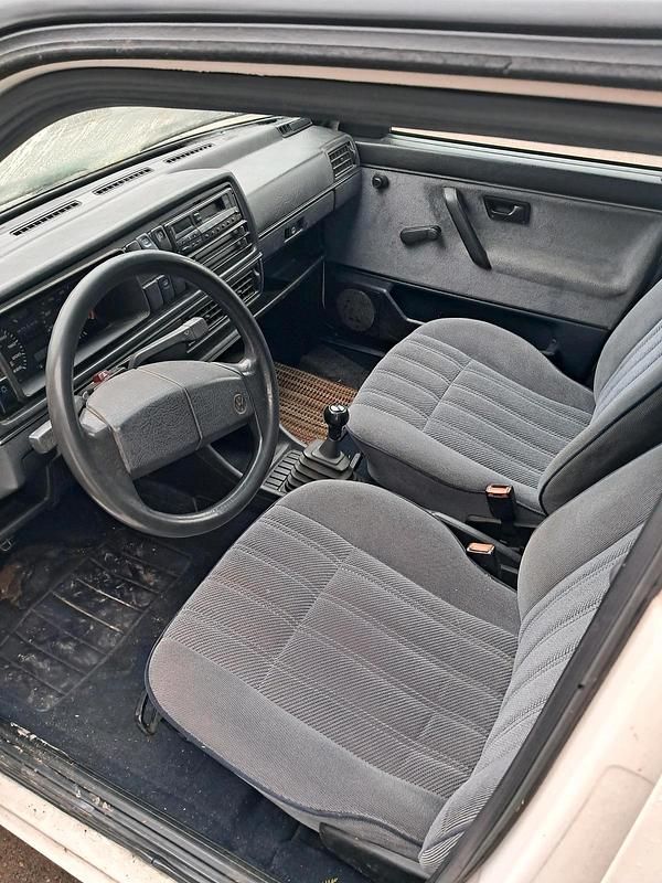 Gebraucht VW Golf II 75 PS (55 kW) 1991 Weiß Kleinwagen