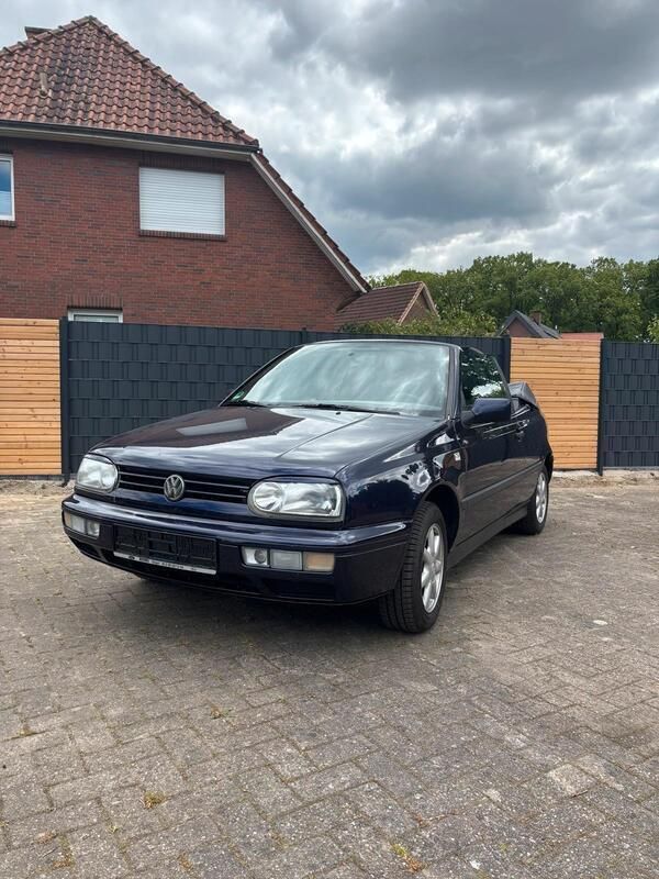 Blau Gebraucht 1996 VW Golf Cabriolet Cabrio | 4.200 € (Teuer) - Bild 1/4