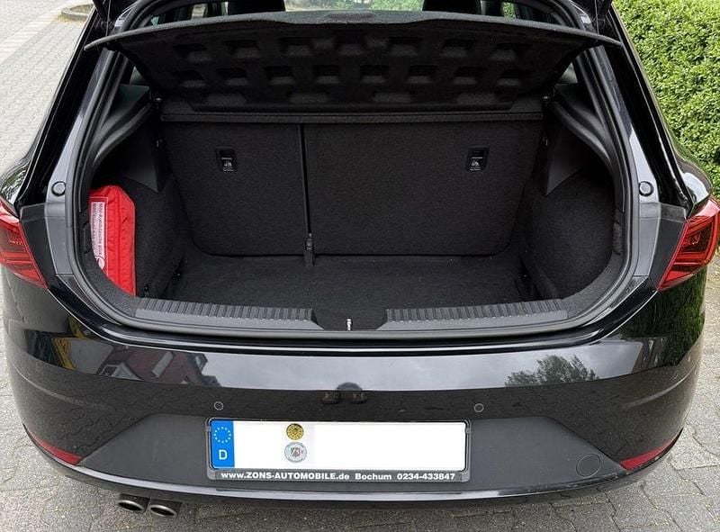 Second-hand Seat Leon FR 150 CP (110 kW) 2019 Negru Berlinǎ