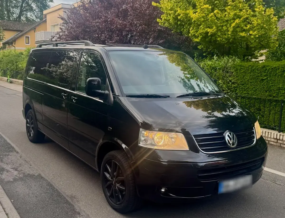 Gebraucht VW Caravelle 131 PS (96 kW) 2008 Schwarz Van