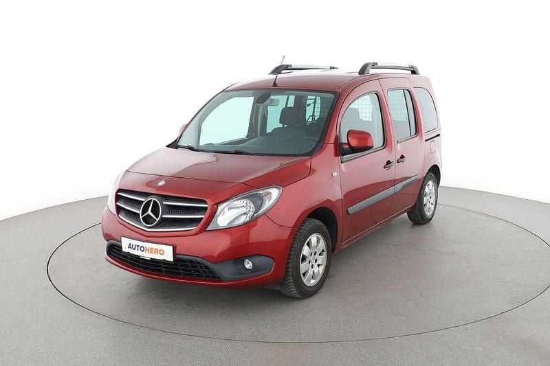 Rot Gebraucht 2019 Mercedes Citan 111 Edition Kombi | 14.560 € (Fairer Preis) - Bild 1/3