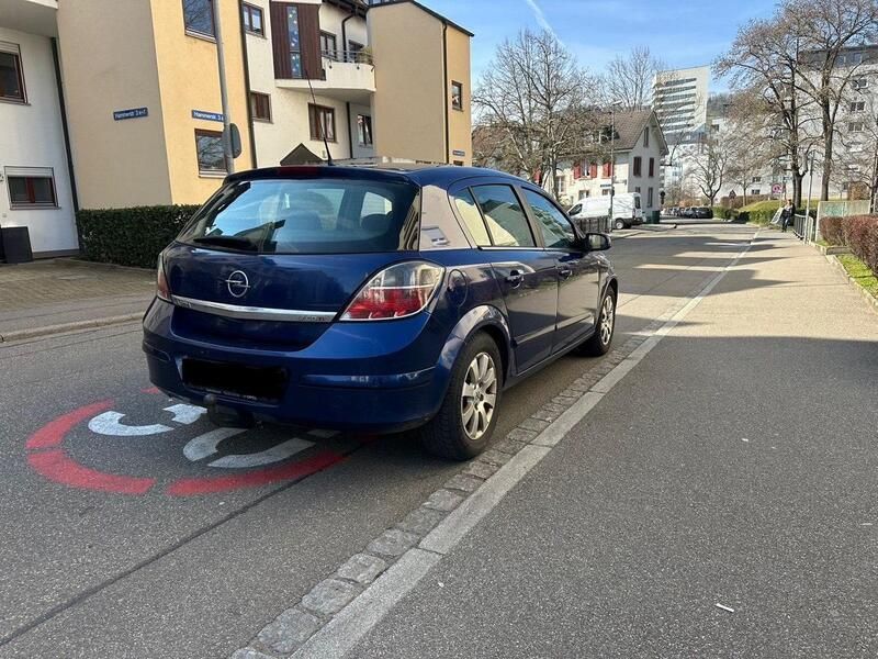 Blau Gebraucht 2004 Opel Astra Limousine | 500 € (Guter Preis) - Bild 1/1