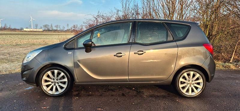 Gebraucht Opel Meriva Selection 120 PS (88 kW) 2010 Schwarz Van / Kleinbus