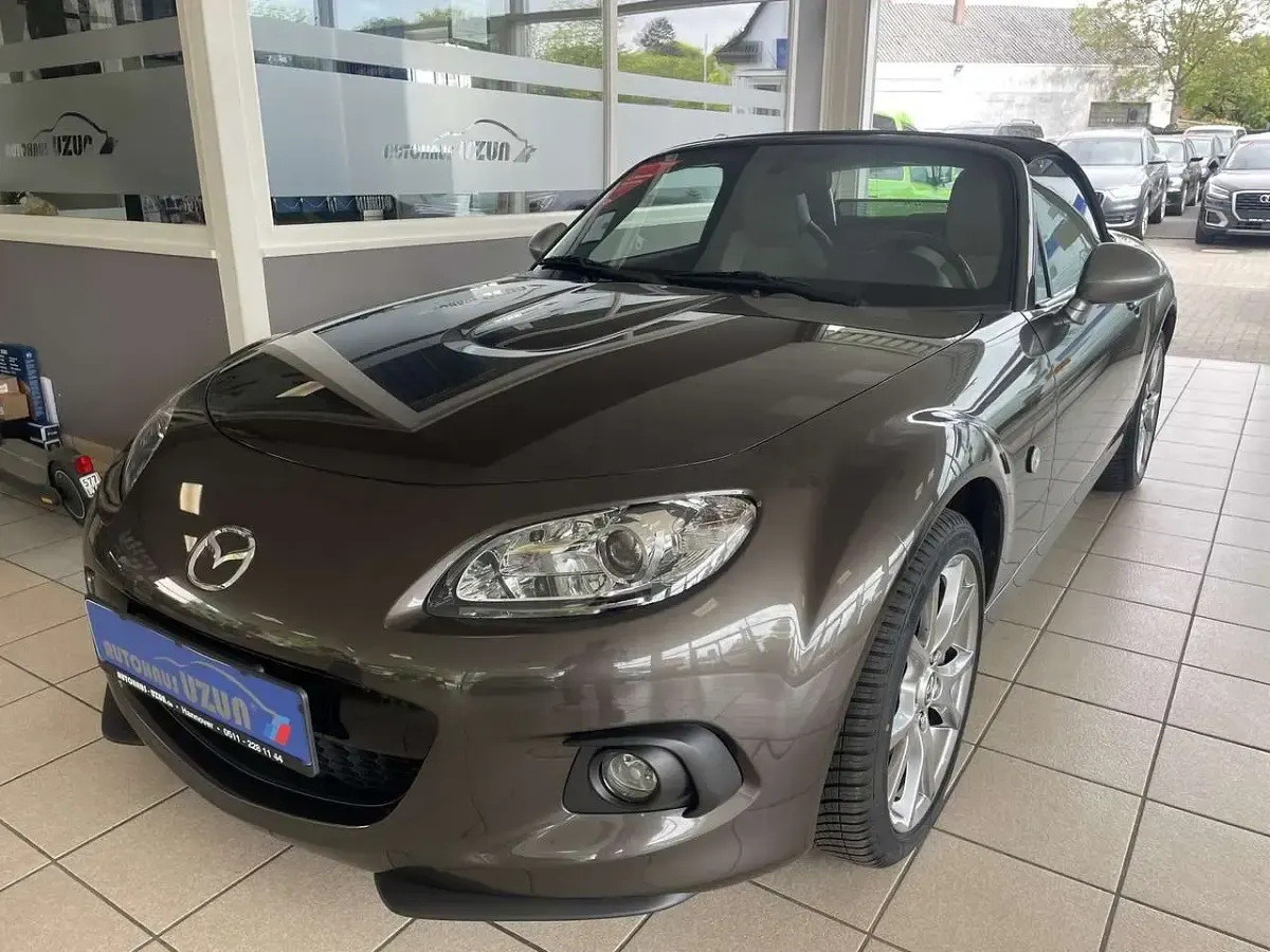 Używany Mazda MX5 Sendo 126 KM (92 kW) 2014 Szary Kabriolet