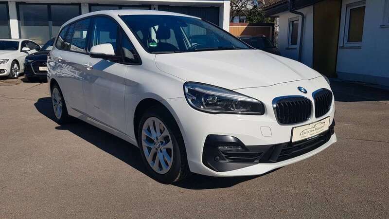 Alpinweiss iii Gebraucht 2021 BMW 220 Van / Kleinbus | 16.490 € (Guter Preis) - Bild 1/4