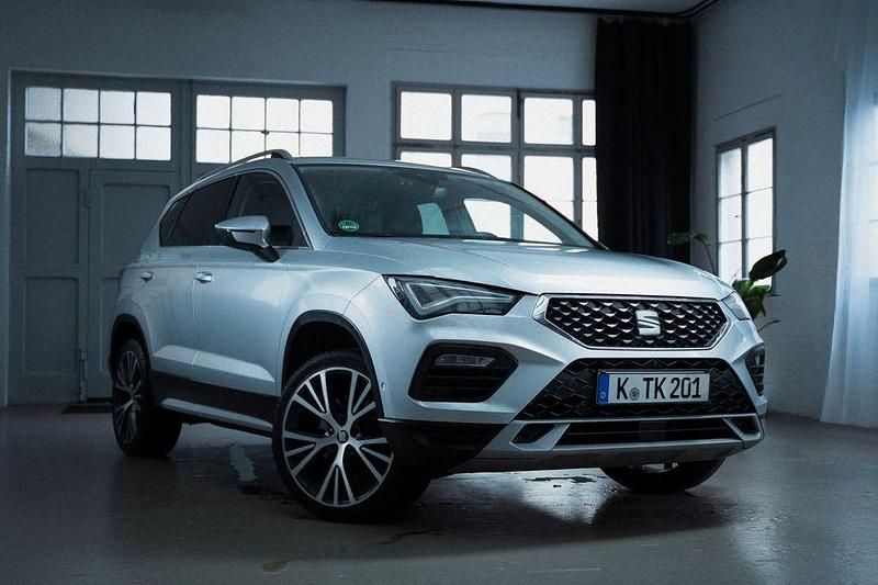 Silber Gebraucht 2021 Seat Ateca Xperience SUV | 18.600 € (Guter Preis) - Bild 1/4