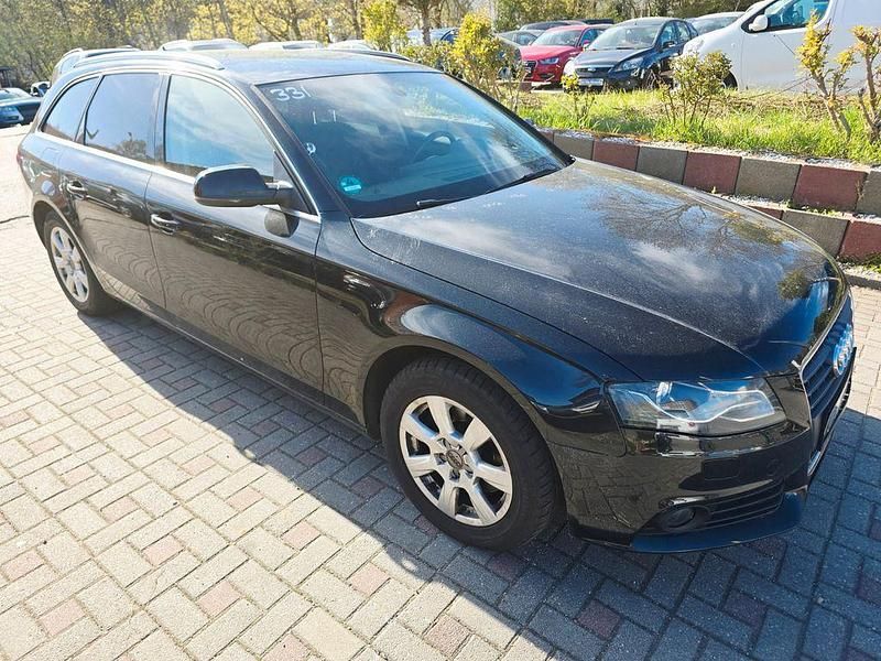 Gebraucht Audi A4 Ambiente 160 PS (117 kW) 2009 Schwarz Kombi