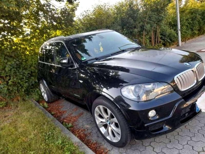 Schwarz Gebraucht 2009 BMW X5 SUV | 12.700 € (Fairer Preis) - Bild 1/4