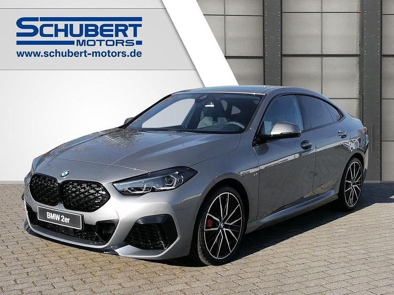 Grau Gebraucht 2025 BMW M235 M Sport Coupé | 56.560 € - Bild 1/4